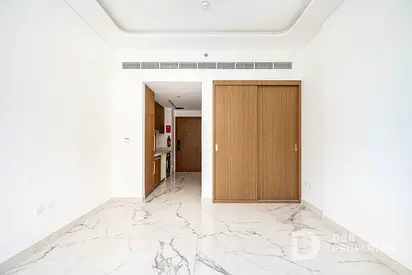 Negotiable | Pool and Community View | Tenanted