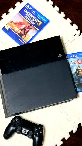 Sony PS4 Slim with DualShock Controller + 2 Games ) - Good Condition