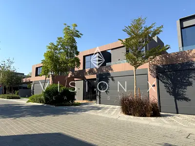 Spacious & Bright | Brand New Villa | Ready Now