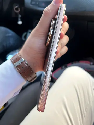Honor magic v5 512gb - great Condition, Rose Gold Case Included