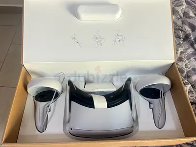 Pair of White Oculus/Meta Quest Touch Controllers (perfect Condition) price is negotiable