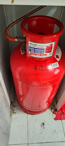 GAS Cylinder medium size with regulator (DXB) - 1 Qty filled AED 250 (selling due to relocation)