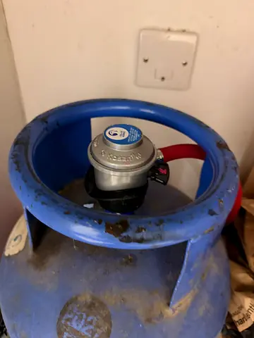 Used Adnoc Gas Cylinder (LPG) + regulator For Sale