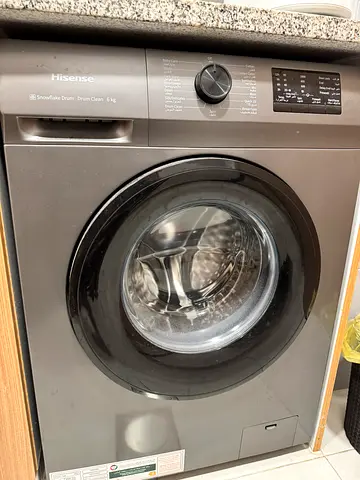 Hisense front load washing machine - 6kg, good working condition