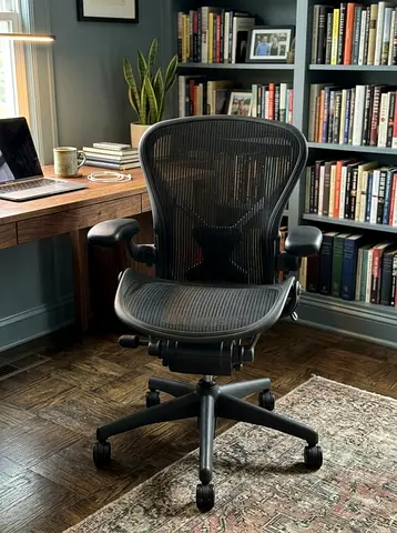 Herman Miller Aeron Ergonomic Office Chair - Excellent Condition