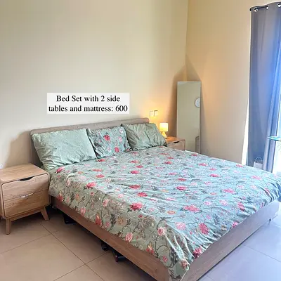 Queen bed set with mattress and 2 side tables - light wood