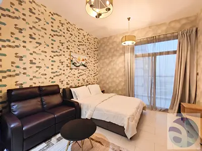 Bright Pool-View Studio | Walking Distance to Metro