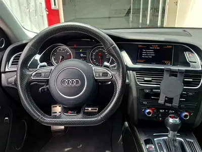 صورة 10 لـ 2016 AUDI RS4