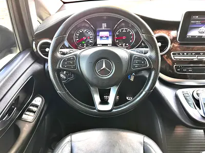 Gcc•V250L•78kkm•Original paint•free accident•360camera