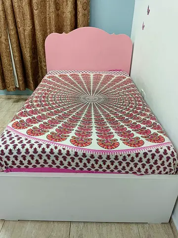 Single Kids Bed with Pink Headboard custom made