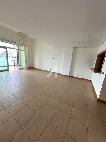 Pet Friendly| Bright and Big Layout | Beach Access