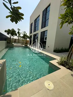 🌊 Private villa on lagoon | 6 bedrooms + private pool + complete privacy + freehold | Installment