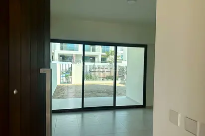 Brand New | Single Row | Close to Amenities