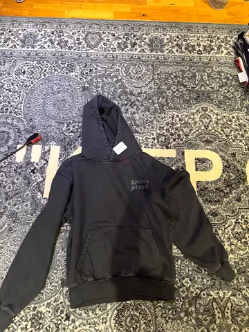 Broken Planet Hoodie M
