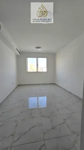 غرفة وصالة للإيجار في الجرف 3 📍 مقابل مدرسة وودليم بارك وخلف السوق الصيني ✨ مساحة ممتازة + بلكونة