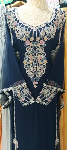Navy Blue Embroidered  /Arabic dress Excellent Condition