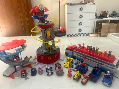 Paw Patrol Tower Playset with Rescue Vehicles and Figures (Collection)