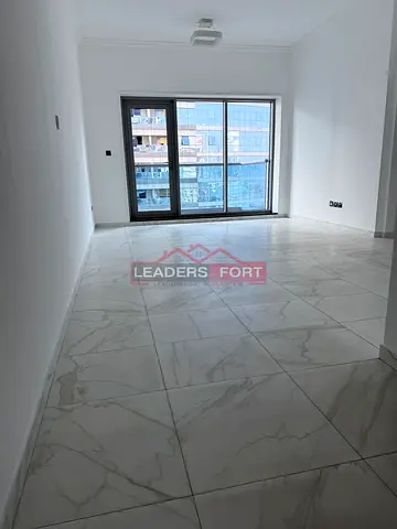Spacious | Close to metro | Family building