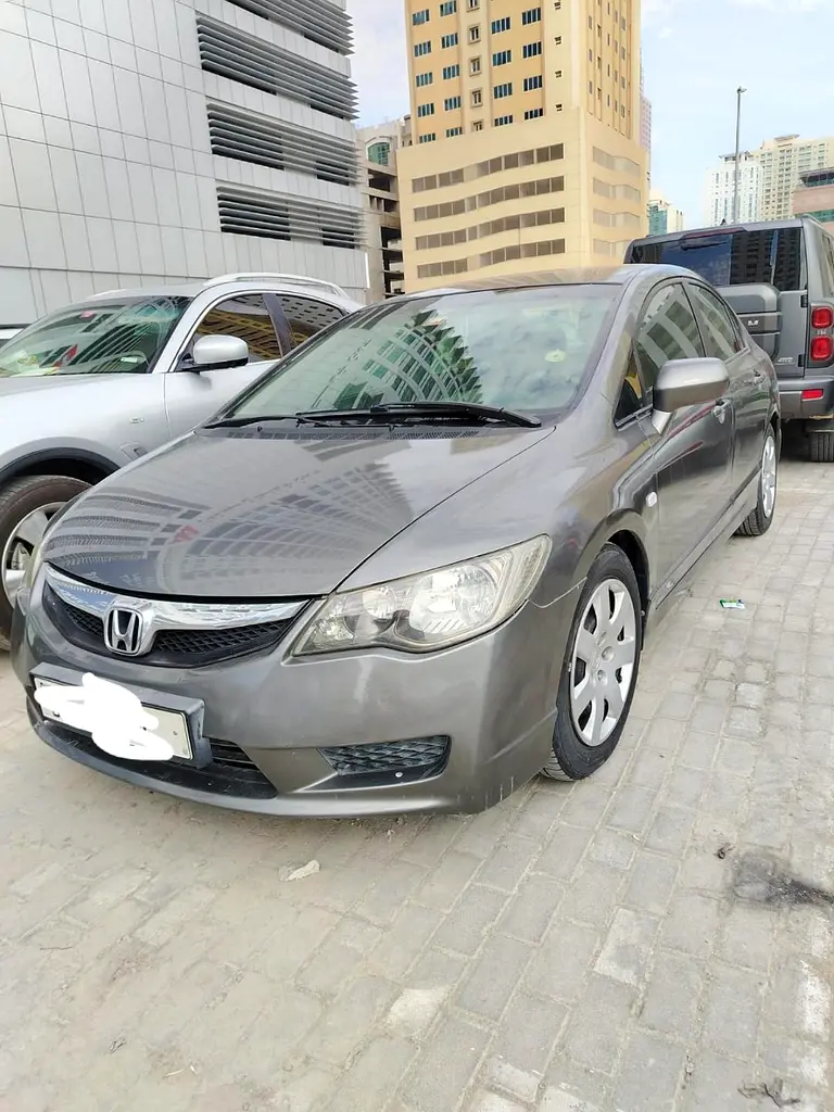 Honda Civic 2009 — photo 1 of 4