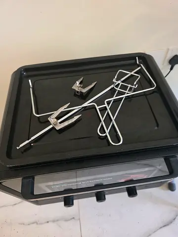 Electric oven and gas 4 burners