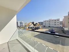 Spicious 2BHK available brand new apartment yearly
