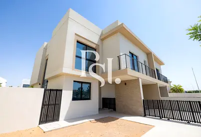 Corner Unit | Amazing Layout | Ready To Move