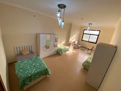 Executive premium bed space for female / ladies in Jaddaf Near Metro Station.