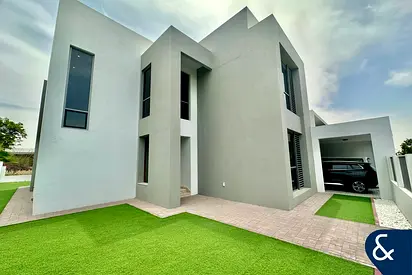 5 Bed Large | Best Location | Vacant Now