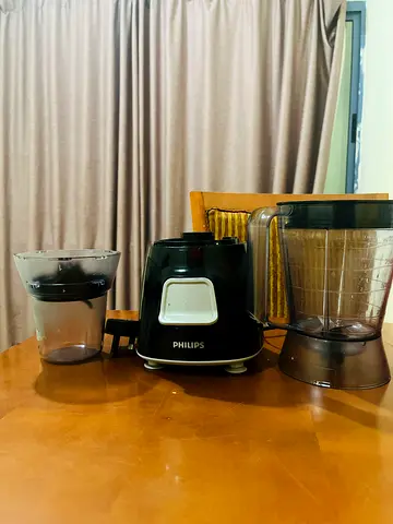 Personal Nutri Bullet-Style Blender Base with 2 Cups (Pre-owned)