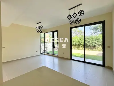 End Unit | Vacant | Facing Camel Track