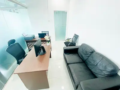 Beautiful office for rent in Dubai | Direct from Owner
