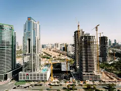 Vacant | Unfurnished | Community View