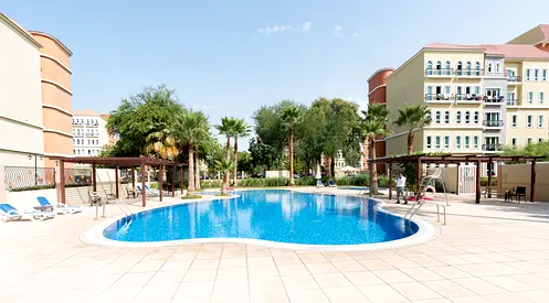 2 + Store + Laundry | Vacant in December