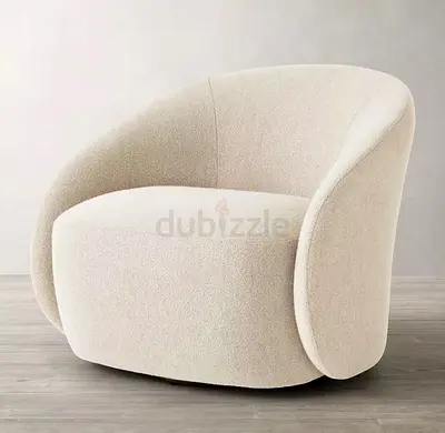 Curved Cream Bouclé Accent Chair - Modern Swivel Lounge