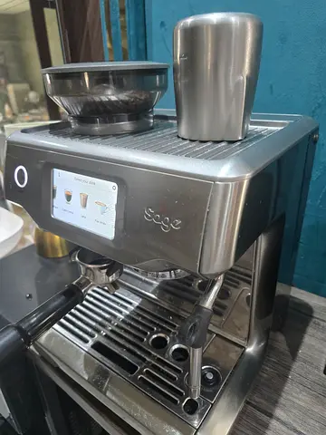 Sage Barista Touch – Excellent Condition | Full Set | Ready to Use