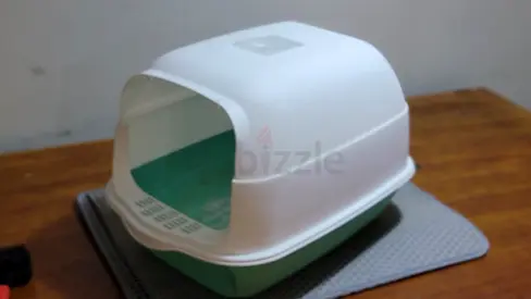 Large Cat Litter Box, Mat, Food Bowl, Grooming Brush and Toy - Used