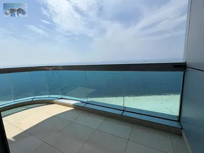Parking, gym & pool, sea view, balcony, cheque deposit, family building