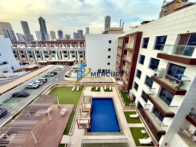 Pool View - Large Convenient Layout | Chiller Free