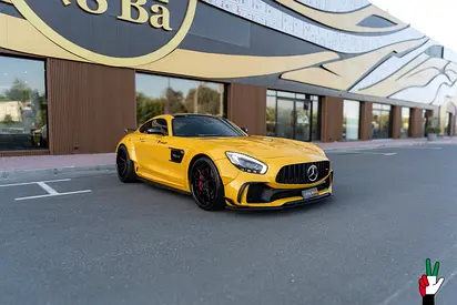 2017 Mercedes-Benz AMG-GT S RWD | Original 700 GTR wide body kit | GCC Specs