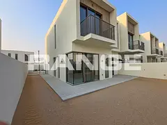 Single Row | Large Layout | Move-in Ready