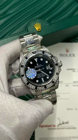 Rolex Submariner with Full Diamond Bezel and Lugs – Stainless Steel