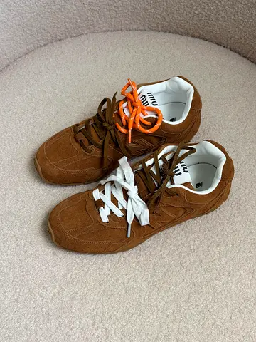 NEW BALANCE × MIU MIU 530