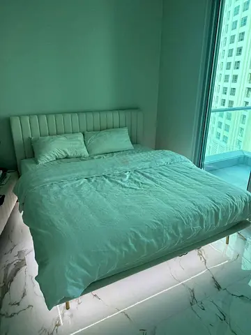 Selling Top quality Luxury Bed with mattresses Brand new condition