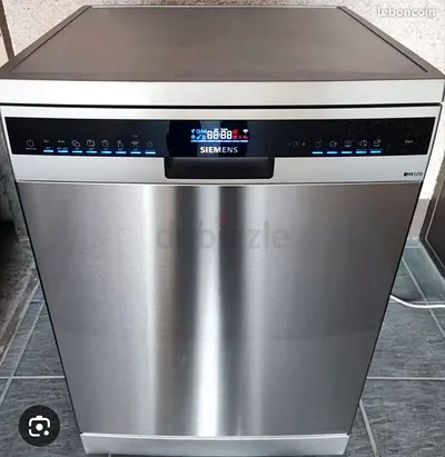 Siemens iQ500 freestanding dishwasher in stainless steel