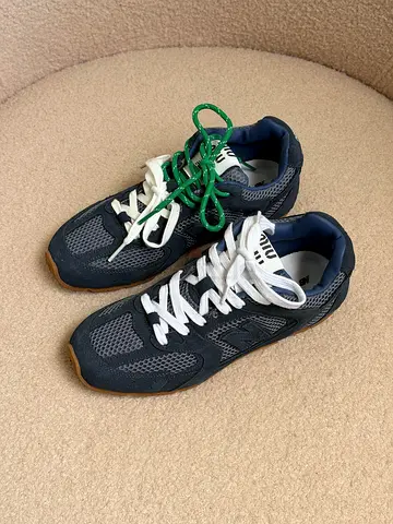 NEW BALANCE × MIU MIU 530