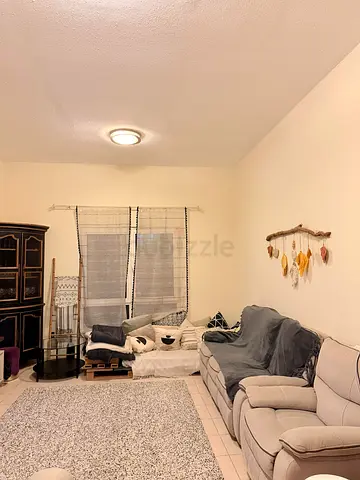 Sharing Room for rent