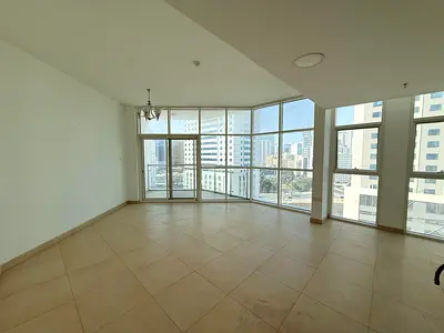 اجمل اطلالة بانورامية ثلاث غرف وصالة في التعاون - باركين مجانا - غرفة خادمة - خزائن بالحائط - مساحة واسعة - بلكونة باطلالة مفتوحة