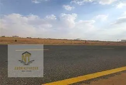 للبيع – أرض زاوية بموقع استراتيجي على طريق مليحة تصلح لمشروع تجاري استثماري قوي