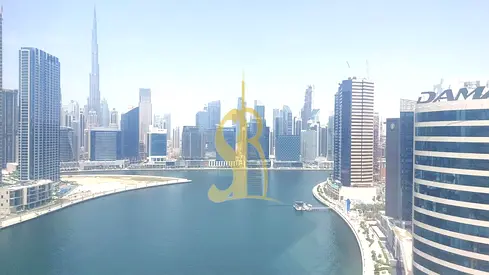 مكتب شل آند كور | برج إكس إل | إطلالة على القناة والبرج