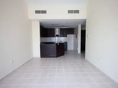 2 + Store + Laundry | High Rental Demand